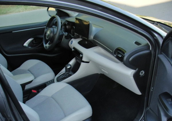 Toyota Yaris cena 54800 przebieg: 8000, rok produkcji 2023 z Bierutów małe 277
